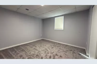 104 5th Avenue S, Wahpeton,  58075 - Photo 12