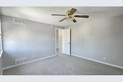 104 5th Avenue S, Wahpeton,  58075 - Photo 18