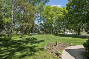 18Xx Hunter Ln, Mendota Heights, MN 55118 - Photo 8