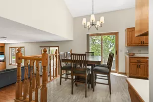 11525 Pondview Ct, Champlin, MN 55316 - Photo 12
