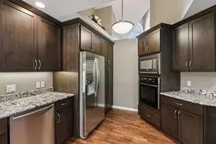 7442 Cahill Rd, Edina, MN 55439 - Photo 16