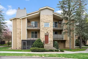 2210 Ridge Dr, Saint Louis Park, MN 55416 - Photo 2