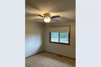 1369 4th Street W, Hastings, MN 55033 - Photo 2