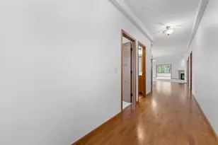 682 Bibeau Ct, Vadnais Heights, MN 55127 - Photo 10