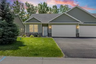 682 Bibeau Ct, Vadnais Heights, MN 55127 - Photo 30