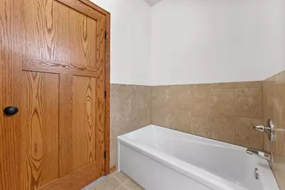 682 Bibeau Court, Vadnais Heights, MN 55127 - Photo 14