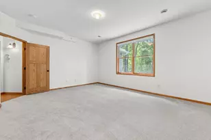 682 Bibeau Ct, Vadnais Heights, MN 55127 - Photo 18