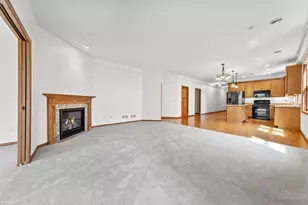 682 Bibeau Ct, Vadnais Heights, MN 55127 - Photo 6