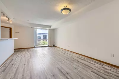 820 Emerald Street #402, Saint Paul, MN 55114 - Photo 8