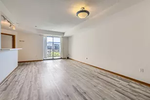 820 Emerald St, Saint Paul, MN 55114 - Photo 8