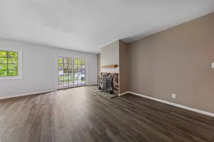 3320 River Bluff Dr, Eagan, MN 55121 - Photo 8