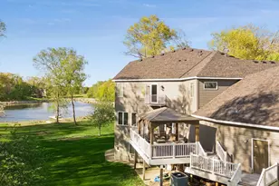 21420 Crimson Ct, Lakeville, MN 55044 - Photo 14