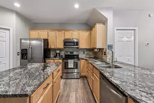 849 Braunworth Ct, Chaska, MN 55318 - Photo 10