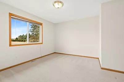 905 W Ridge Court, New Richmond, WI 54017 - Photo 14