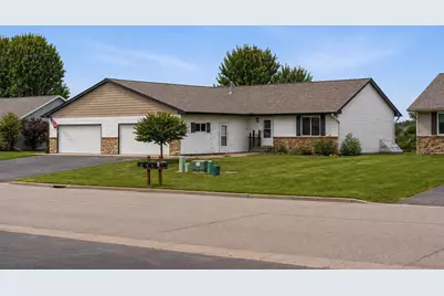 905 W Ridge Court, New Richmond, WI 54017 - Photo 2