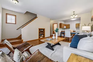 1014 Heldt St, Chaska, MN 55318 - Photo 6