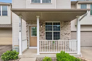 1014 Heldt St, Chaska, MN 55318 - Photo 2