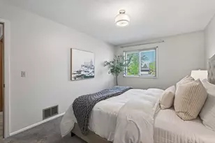 3054 Wilder St N, Roseville, MN 55113 - Photo 24