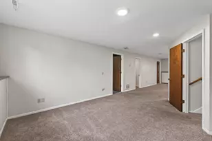 3054 Wilder St N, Roseville, MN 55113 - Photo 28
