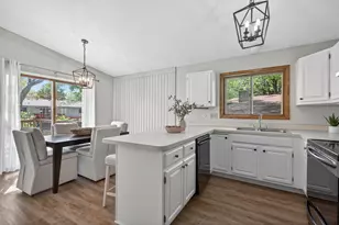 3054 Wilder St N, Roseville, MN 55113 - Photo 16