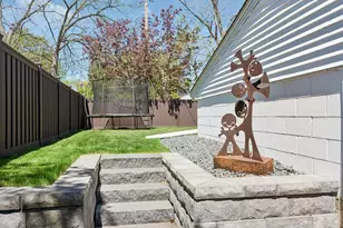 8910 23rd Ave N, Golden Valley, MN 55427 - Photo 36