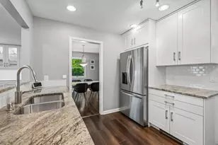 8910 23rd Ave N, Golden Valley, MN 55427 - Photo 12