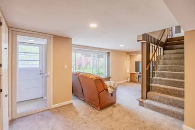 1782 Onacrest Curve, Maplewood, MN 55117 - Photo 28
