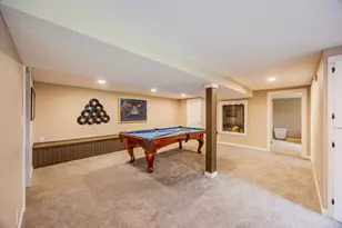 1782 Onacrest Curve, Maplewood, MN 55117 - Photo 32