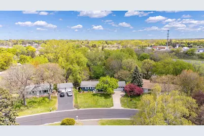 1782 Onacrest Curve, Maplewood, MN 55117 - Photo 50