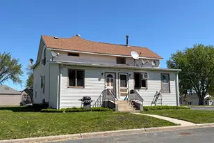 310 Hill Street W, Norwood Young America, MN 55368 - Photo 2