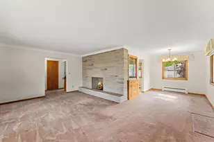 202 Ash St W, South Saint Paul, MN 55075 - Photo 10