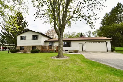 131 Walnut, Zumbrota, MN 55992 - Photo 2