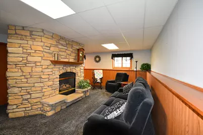 131 Walnut, Zumbrota, MN 55992 - Photo 16