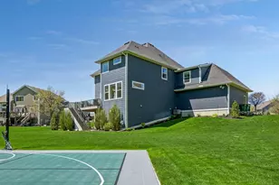 3933 Holasek Path, Chaska, MN 55318 - Photo 64