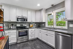 3825 Saratoga Ln N, Plymouth, MN 55441 - Photo 8