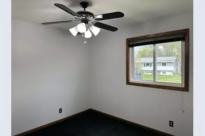 446 Hawes Avenue, Vadnais Heights, MN 55127 - Photo 18