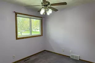 446 Hawes Ave, Vadnais Heights, MN 55127 - Photo 20