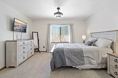 8600 Pineview Lane N, Maple Grove, MN 55369 - Photo 26