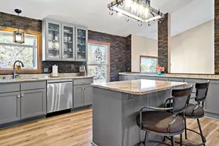 8600 Pineview Ln N, Maple Grove, MN 55369 - Photo 8