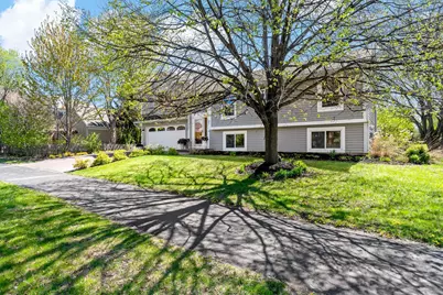 8600 Pineview Lane N, Maple Grove, MN 55369 - Photo 2