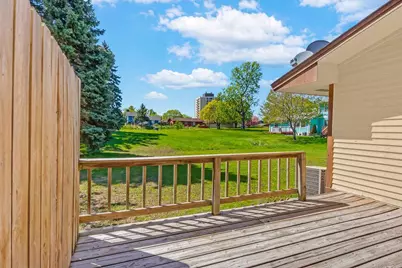 522 Aurora Avenue, Saint Paul, MN 55103 - Photo 10