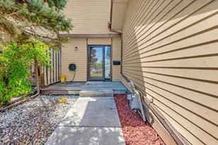 522 Aurora Ave, Saint Paul, MN 55103 - Photo 4
