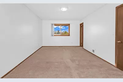 522 Aurora Avenue, Saint Paul, MN 55103 - Photo 14