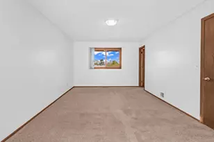 522 Aurora Ave, Saint Paul, MN 55103 - Photo 14