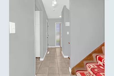 522 Aurora Avenue, Saint Paul, MN 55103 - Photo 6