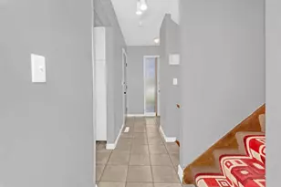 522 Aurora Ave, Saint Paul, MN 55103 - Photo 6