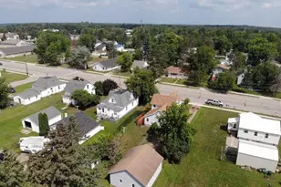 317 Minnesota Ave E, Sebeka, MN 56477 - Photo 6