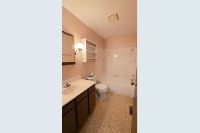 806 N 29 Street N, Fargo, ND 58102 - Photo 22