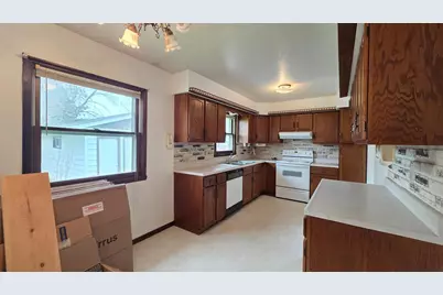 806 N 29 Street N, Fargo, ND 58102 - Photo 10