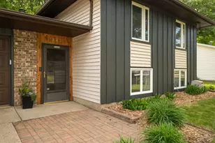 840 Cortland Dr, Apple Valley, MN 55124 - Photo 10